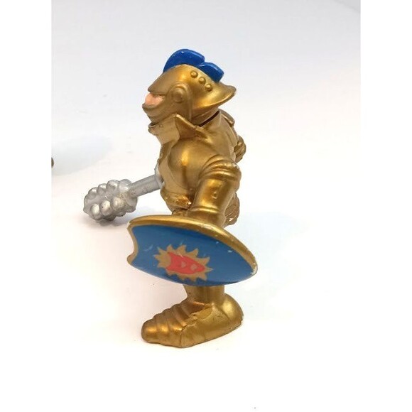 Fisher Price Great Adventures Gold Knights Figures - Picture 6 of 13
